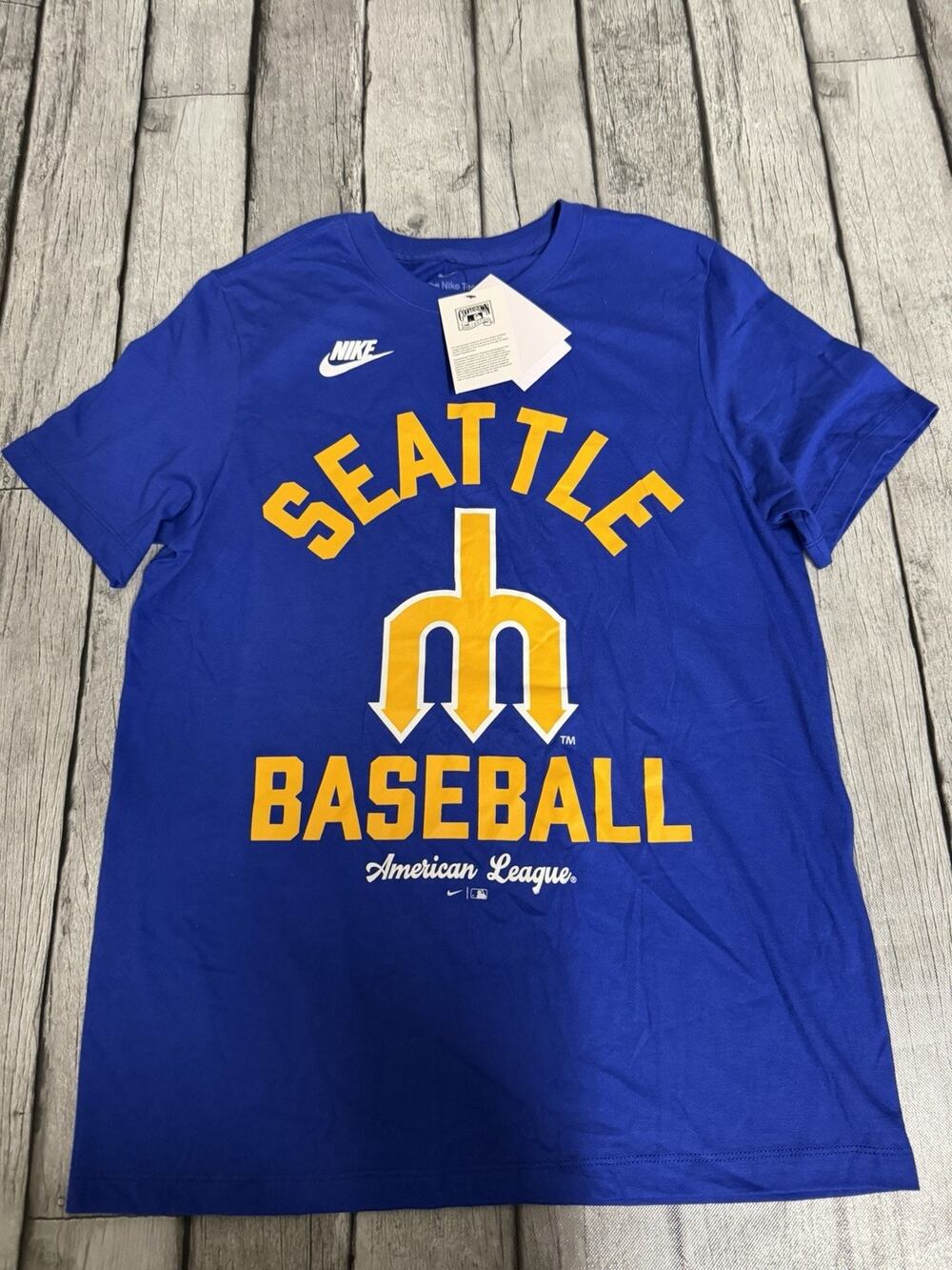NWT Men’s Nike Seattle Mariners Cooperstown Collection Tshirt Blue Medium Retro